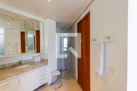 Apartamento à venda com 91m², 1 quarto e 2 vagasBanheiro da Suíte