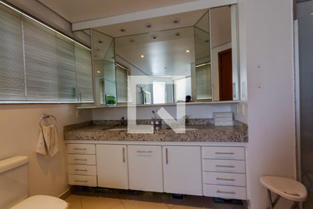 Apartamento à venda com 91m², 1 quarto e 2 vagasBanheiro da Suíte