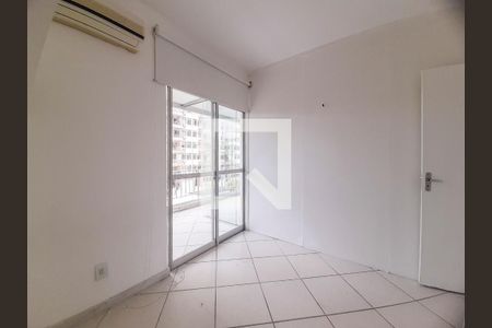 Quarto 1 de apartamento à venda com 2 quartos, 90m² em Barra da Tijuca, Rio de Janeiro