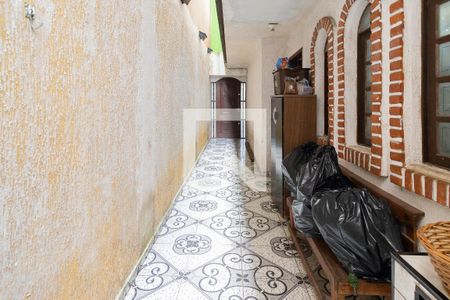 Casa à venda com 214m², 3 quartos e 2 vagasQuintal Lateral 