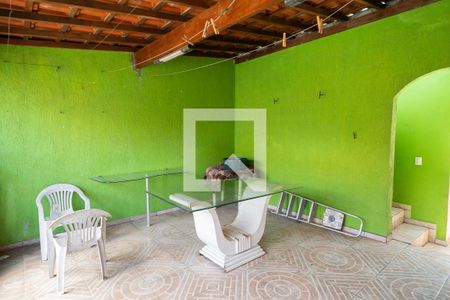 Casa à venda com 214m², 3 quartos e 2 vagasSacada 