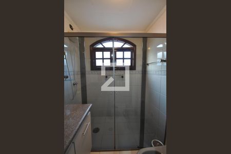 Casa para alugar com 650m², 5 quartos e 8 vagasBanheiro da Suíte de Hospedes