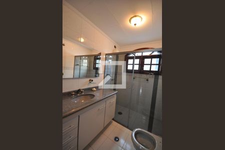 Casa para alugar com 650m², 5 quartos e 8 vagasBanheiro da Suíte de Hospedes