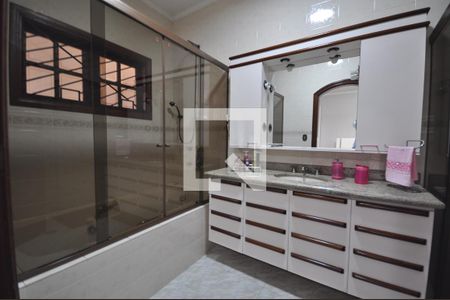 Casa para alugar com 650m², 5 quartos e 8 vagasBanheiro da Suíte 2