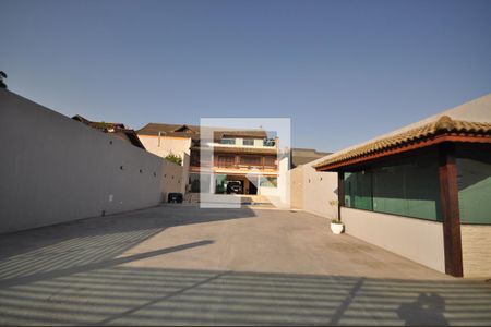 Casa para alugar com 650m², 5 quartos e 8 vagasQuintal