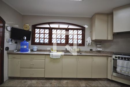 Casa para alugar com 650m², 5 quartos e 8 vagasCozinha