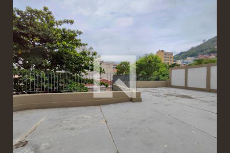 Apartamento para alugar com 168m², 2 quartos e 3 vagas Apartamento para alugar com 168m², 2 quartos e 3 vagasÁrea comum - Playground