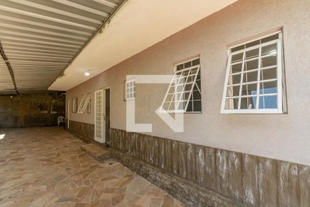 Casa à venda com 200m², 3 quartos e 7 vagasGaragem 