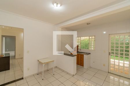 Casa à venda com 200m², 3 quartos e 7 vagasCozinha 
