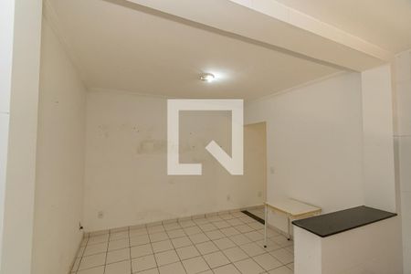 Casa à venda com 200m², 3 quartos e 7 vagasCozinha 