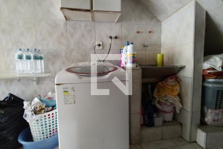 Casa de condomínio à venda com 194m², 5 quartos e 1 vagaÁrea de Serviço