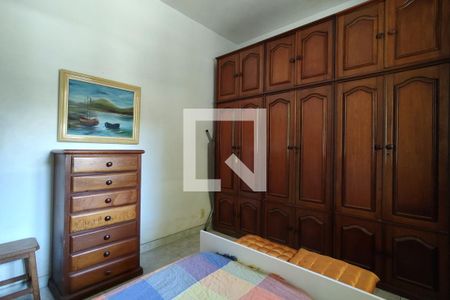 Casa de condomínio à venda com 194m², 5 quartos e 1 vagaQuarto 