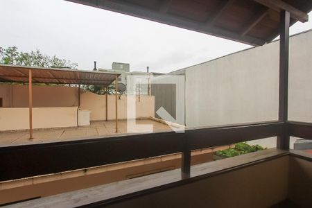 Casa à venda com 204m², 6 quartos e 5 vagas Casa à venda com 204m², 6 quartos e 5 vagasSacada