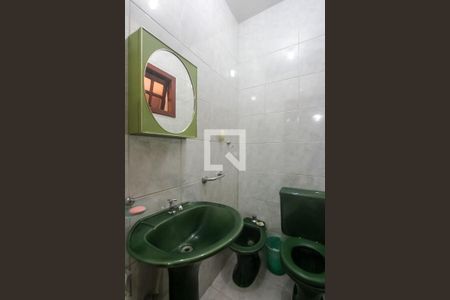 Casa à venda com 204m², 6 quartos e 5 vagas Casa à venda com 204m², 6 quartos e 5 vagasLavabo