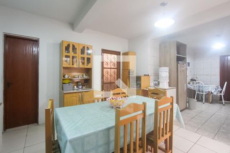 Casa à venda com 204m², 6 quartos e 5 vagas Casa à venda com 204m², 6 quartos e 5 vagasCozinha