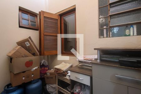 Casa à venda com 204m², 6 quartos e 5 vagas Casa à venda com 204m², 6 quartos e 5 vagasArea de serviço