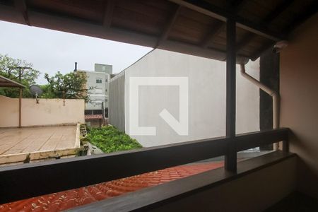 Casa à venda com 204m², 6 quartos e 5 vagas Casa à venda com 204m², 6 quartos e 5 vagasSacada