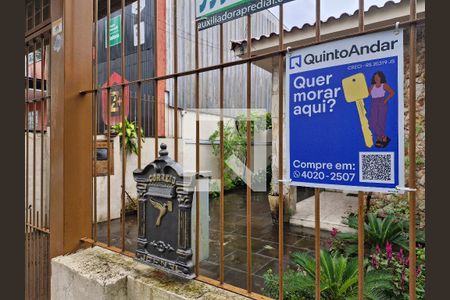Casa à venda com 204m², 6 quartos e 5 vagas Casa à venda com 204m², 6 quartos e 5 vagasPLACA