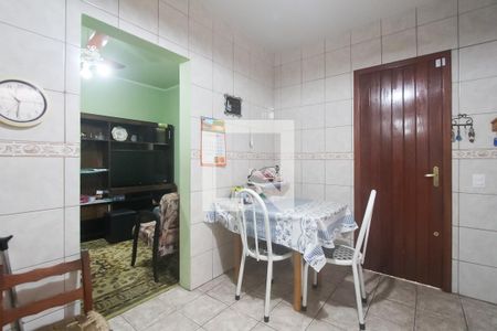 Casa à venda com 204m², 6 quartos e 5 vagas Casa à venda com 204m², 6 quartos e 5 vagasCozinha