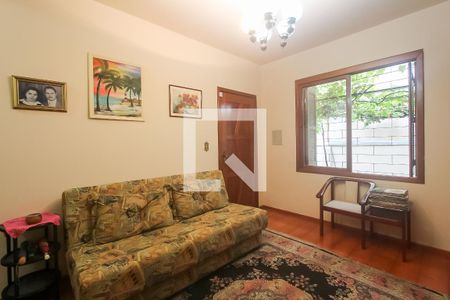 Sala de casa à venda com 6 quartos, 204m² em Santa Maria Goretti, Porto Alegre