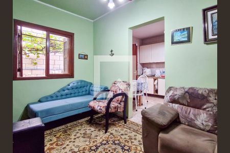 Sala de casa à venda com 6 quartos, 204m² em Santa Maria Goretti, Porto Alegre