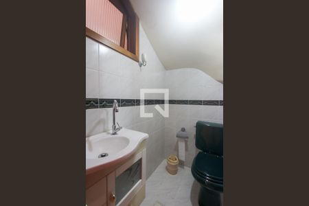 Casa à venda com 204m², 6 quartos e 5 vagas Casa à venda com 204m², 6 quartos e 5 vagasLavabo - Casa 2