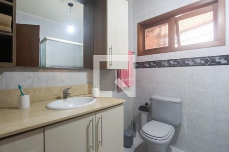 Casa à venda com 204m², 6 quartos e 5 vagas Casa à venda com 204m², 6 quartos e 5 vagasBanheiro suite