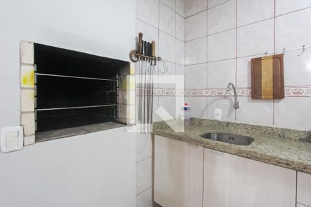 Casa à venda com 204m², 6 quartos e 5 vagas Casa à venda com 204m², 6 quartos e 5 vagasCozinha