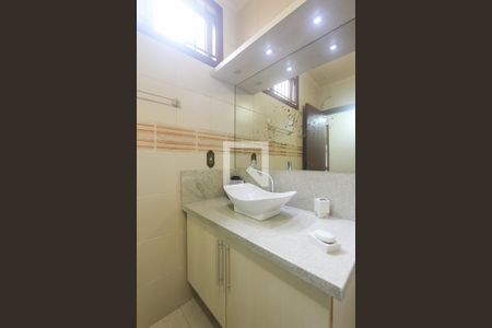 Casa à venda com 204m², 6 quartos e 5 vagas Casa à venda com 204m², 6 quartos e 5 vagasBanheiro social - Casa 2