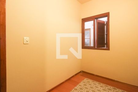 Casa à venda com 204m², 6 quartos e 5 vagas Casa à venda com 204m², 6 quartos e 5 vagasQuarto 3