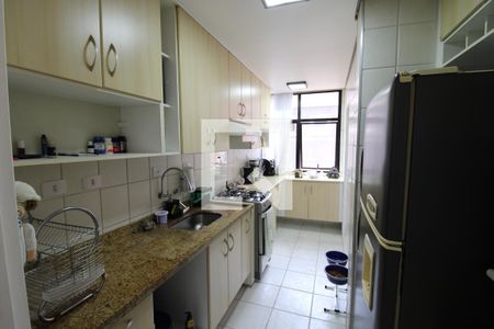 Apartamento à venda com 75m², 2 quartos e 1 vagaCozinha