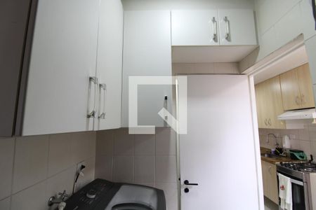 Apartamento à venda com 75m², 2 quartos e 1 vagaÁrea de Serviço