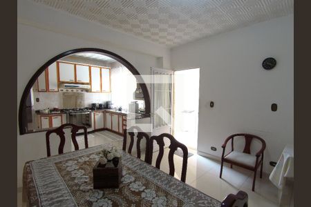 Casa à venda com 280m², 3 quartos e 2 vagasCozinha