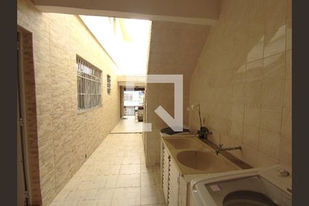 Casa à venda com 280m², 3 quartos e 2 vagasÁrea de Serviço