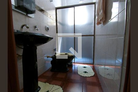 Casa à venda com 280m², 3 quartos e 2 vagasBanheiro 02