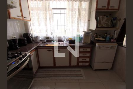 Casa à venda com 280m², 3 quartos e 2 vagasCozinha