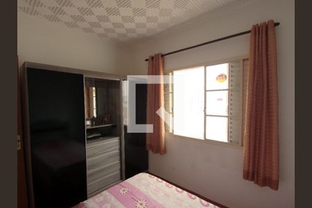 Casa à venda com 280m², 3 quartos e 2 vagasQuarto 02