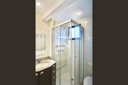 Apartamento à venda com 54m², 2 quartos e 2 vagasBanheiro do Quarto 2