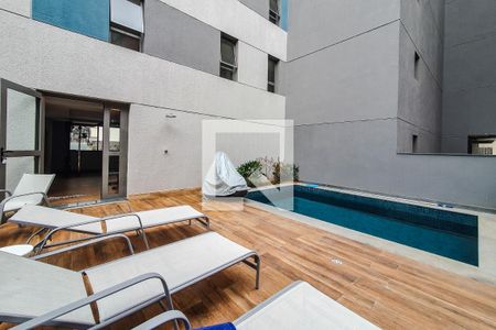 Studio à venda com 28m², 1 quarto e sem vaga Studio à venda com 28m², 1 quarto e sem vagaPiscina