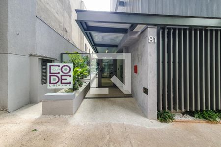 Studio à venda com 28m², 1 quarto e sem vaga Studio à venda com 28m², 1 quarto e sem vagaFachada e portaria