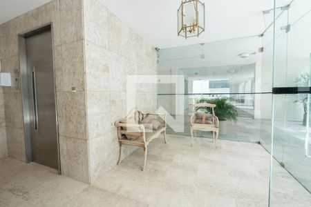 Apartamento à venda com 126m², 3 quartos e 1 vaga Apartamento à venda com 126m², 3 quartos e 1 vagaHall de entrada