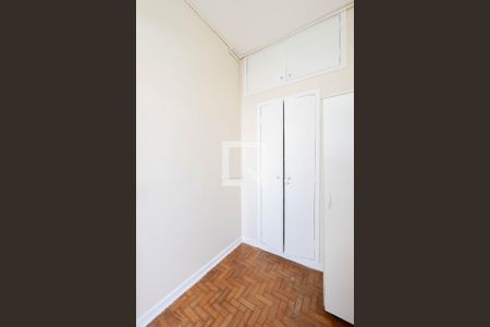Apartamento à venda com 126m², 3 quartos e 1 vaga Apartamento à venda com 126m², 3 quartos e 1 vagaQuarto de Serviço