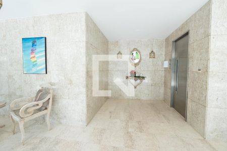 Apartamento à venda com 126m², 3 quartos e 1 vaga Apartamento à venda com 126m², 3 quartos e 1 vagaHall de entrada