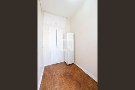 Apartamento à venda com 126m², 3 quartos e 1 vaga Apartamento à venda com 126m², 3 quartos e 1 vagaQuarto de Serviço