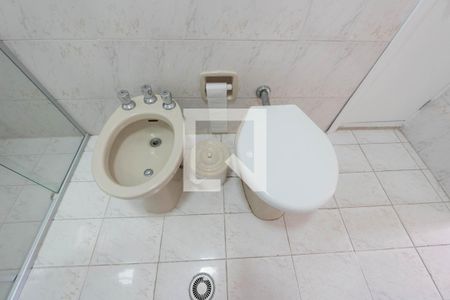 Apartamento à venda com 126m², 3 quartos e 1 vaga Apartamento à venda com 126m², 3 quartos e 1 vagaBanheiro