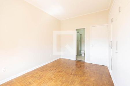 Apartamento à venda com 126m², 3 quartos e 1 vaga Apartamento à venda com 126m², 3 quartos e 1 vagaSuite