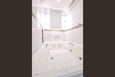 Apartamento à venda com 128m², 3 quartos e 1 vagaBanheiro da Suíte 2