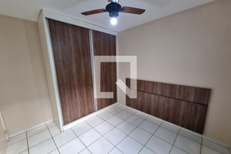Dormitório 01 de apartamento para alugar com 2 quartos, 50m² em Jardim Florestan Fernandes, Ribeirão Preto