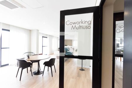 Studio para alugar com 34m², 1 quarto e sem vaga Studio para alugar com 34m², 1 quarto e sem vagaCoworking