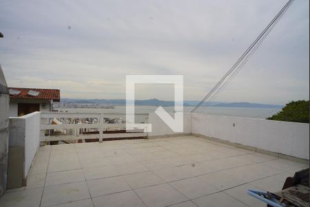 Sala - Vista de casa para alugar com 3 quartos, 220m² em Centro, Florianópolis